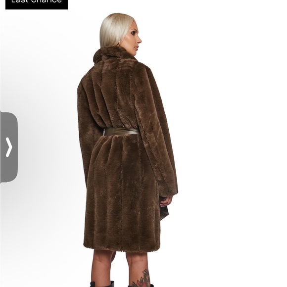 Darker Wavs Brown Faux Fur Coat with Belt - Picture 4 of 5